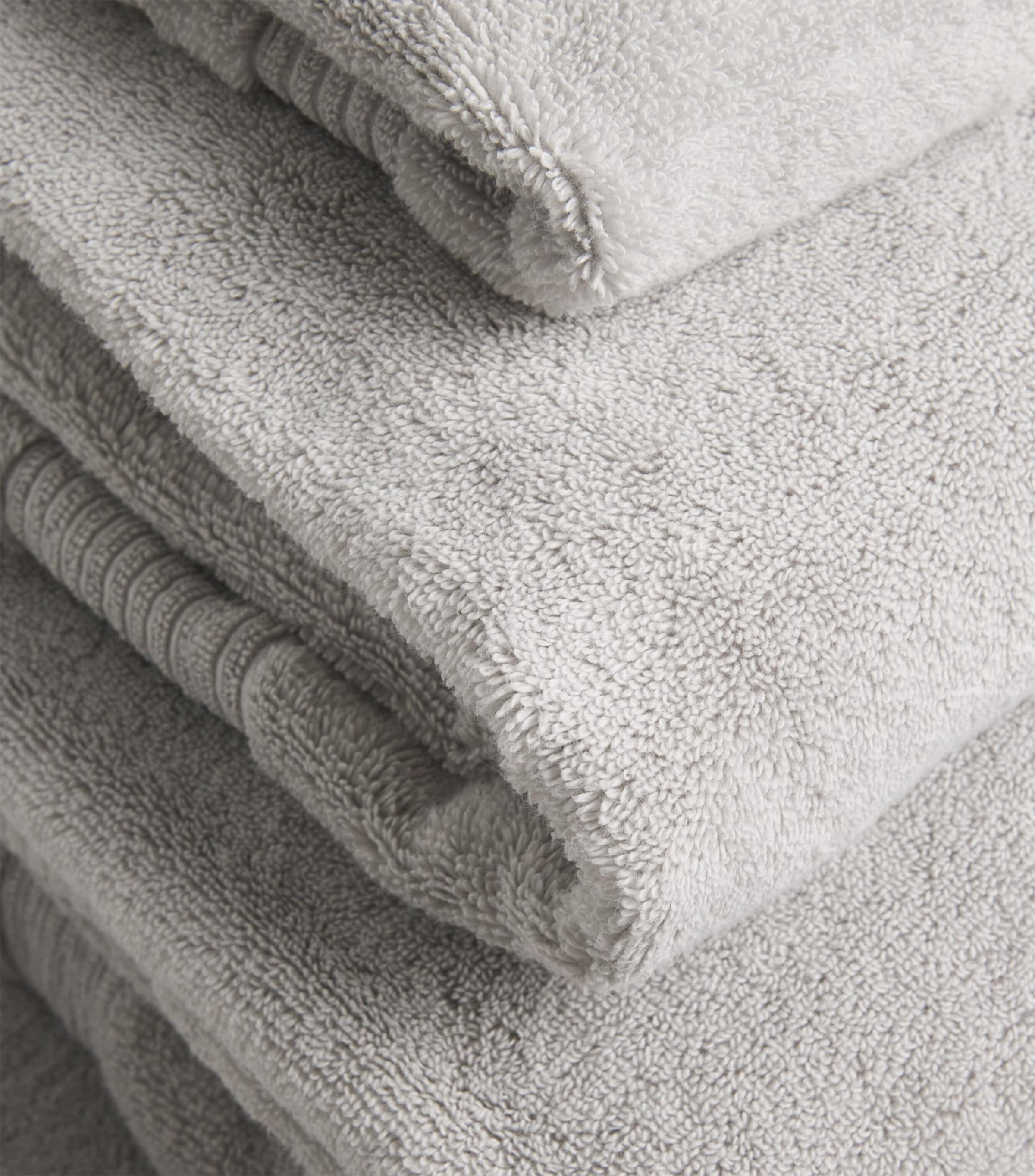 Harrods of London organic cotton bath towel 70cm x 140cm, UK version