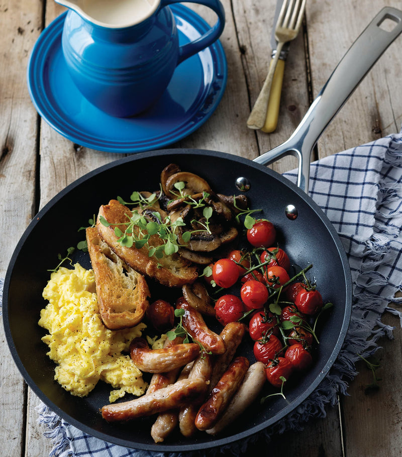 Le Creuset toughened non-stick shallow frying pan 28cm, UK version