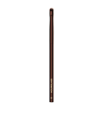 Harrods Domed Smudge Brush with Vegan Taklon Bristles and Weighted Handle- Buy online at McGrocer