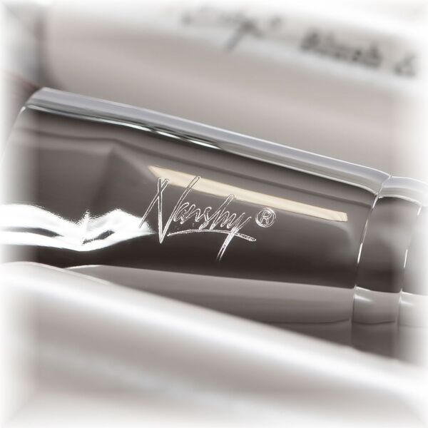Nanshy foundation stippling brush, imported from the UK