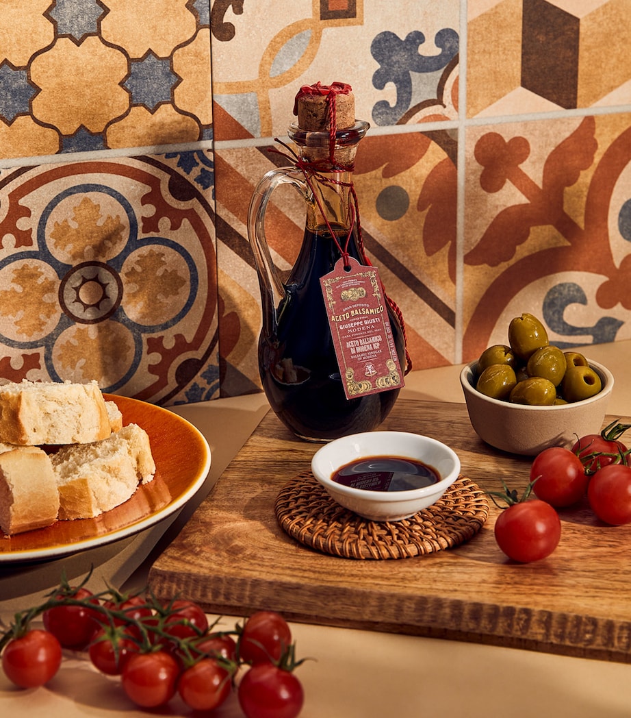 Giuseppe Giusti balsamic vinegar of Modena 250ml, UK version