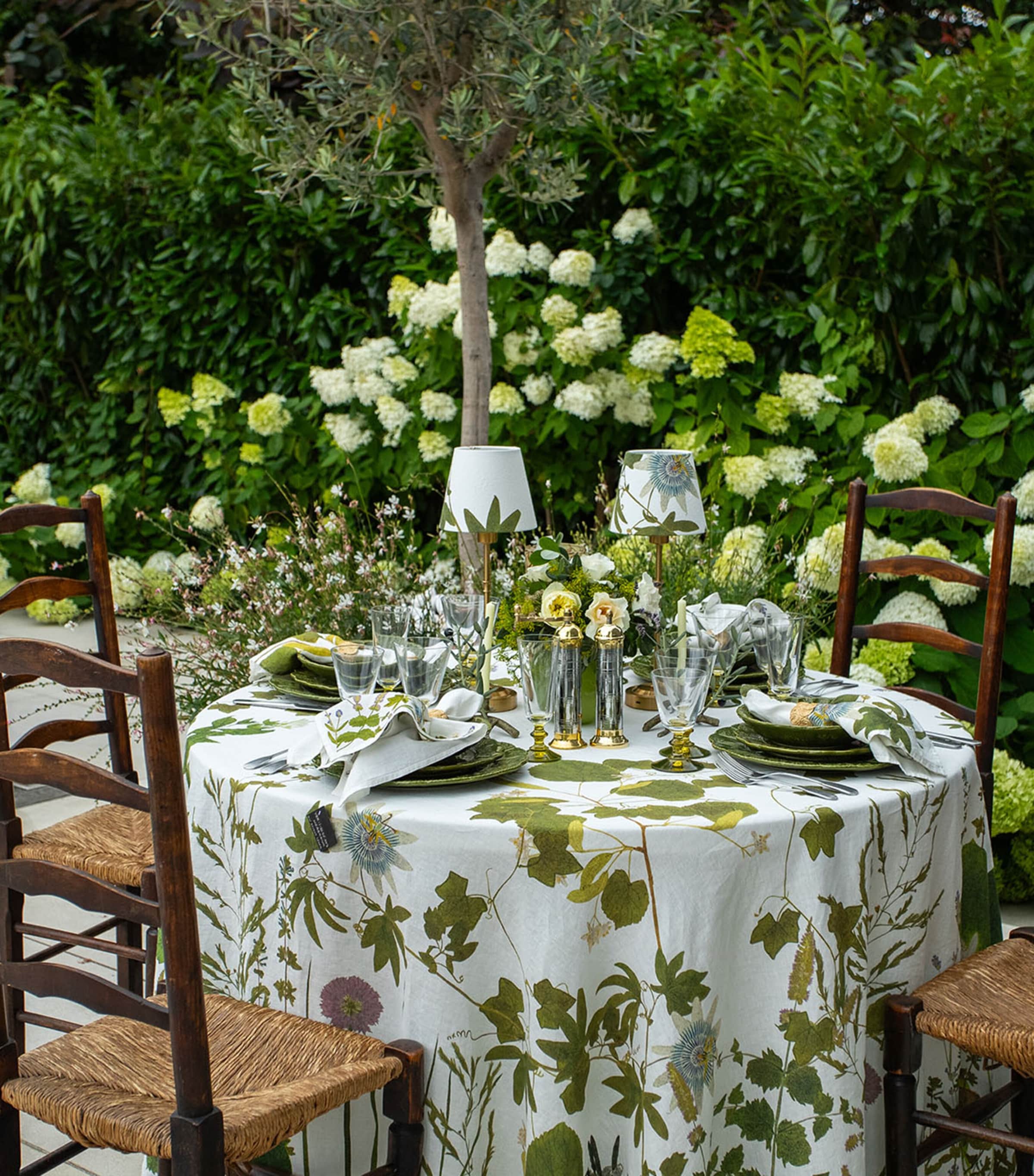 Summerill & Bishop Linen Herb Garden Round Tablecloth 260cm (British brand)