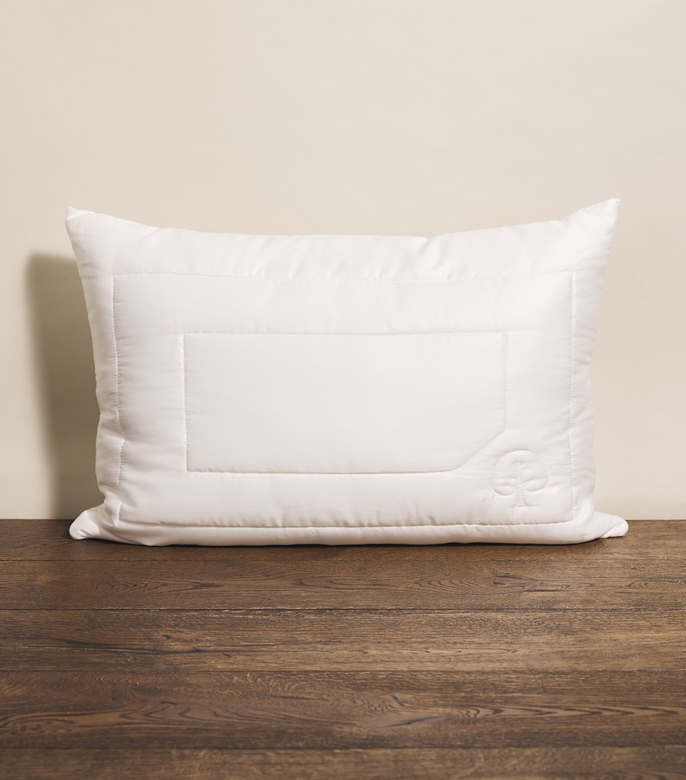 Harrods of London Eco Control Standard Pillow 50cm x 75cm, UK version