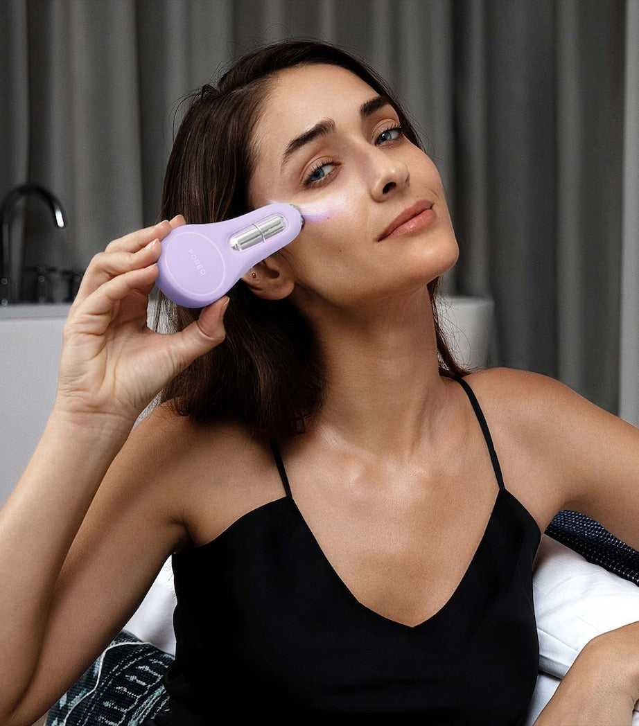Foreo BEAR 2 eyes and lips smoothing device, imported from the UK