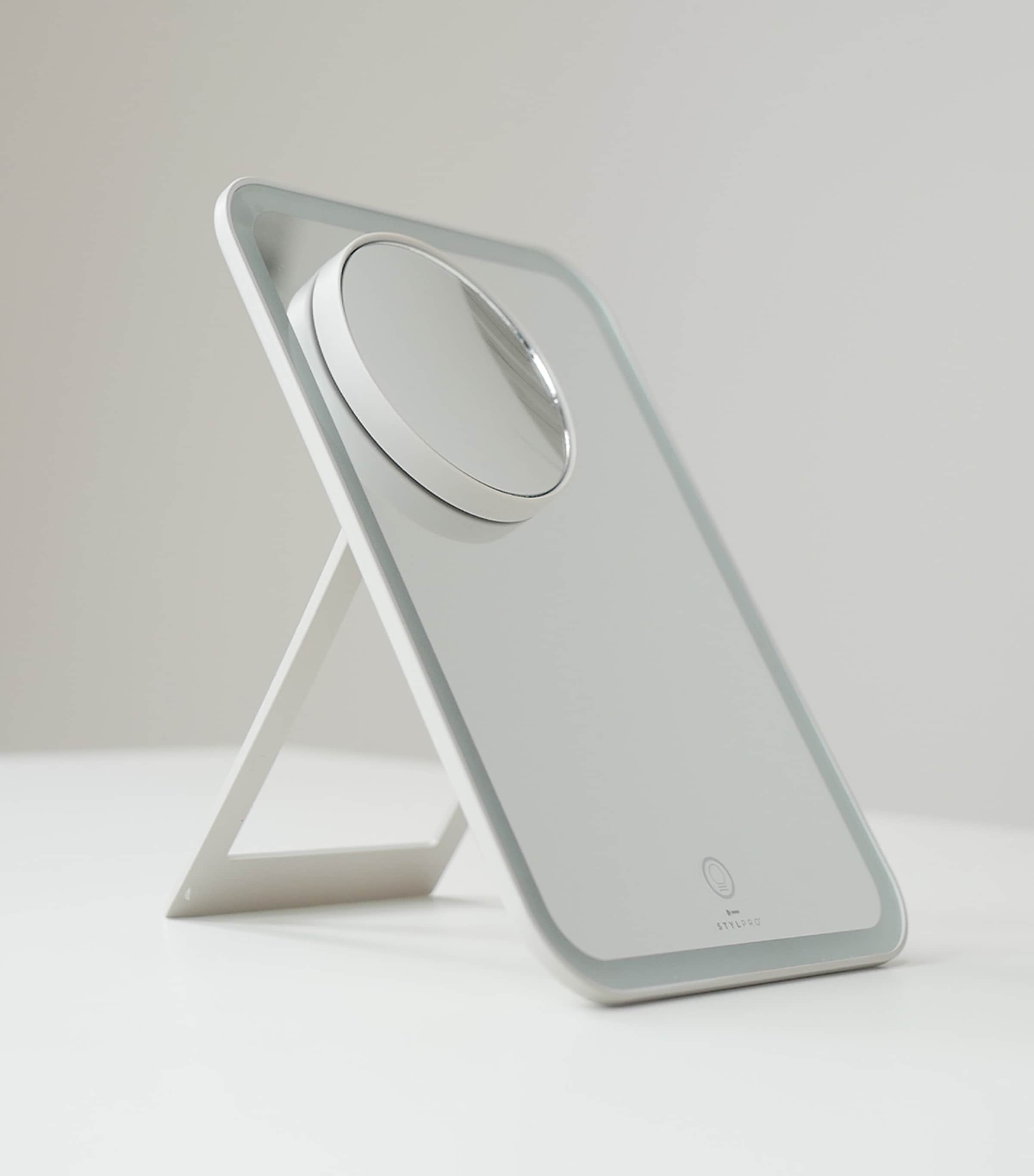 STYLPRO Glow & Go travel makeup mirror (British brand)