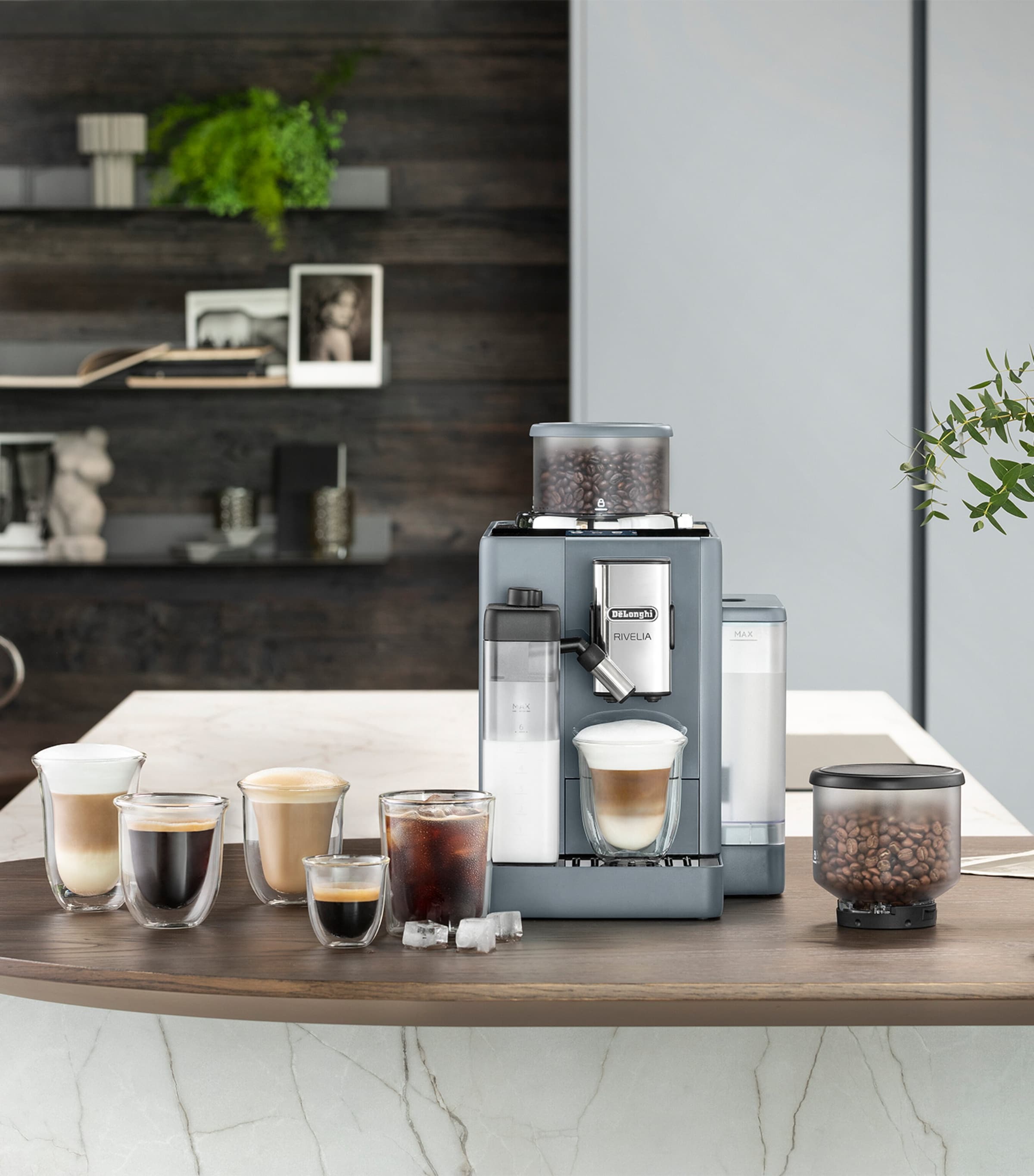 De'Longhi Rivelia coffee machine - British product