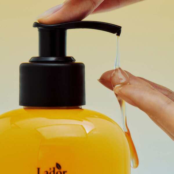 Lador Hinoki perfumed shampoo 530ml, imported from the UK