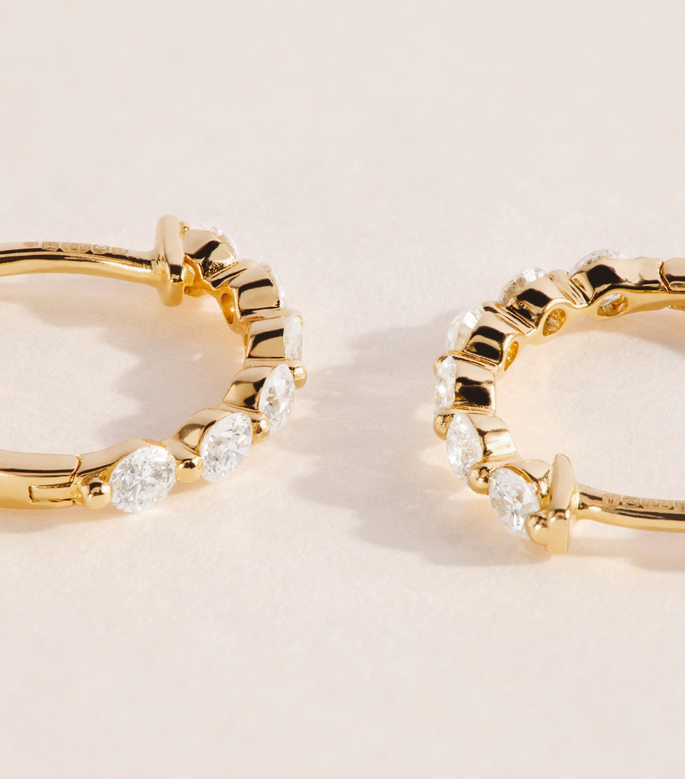 Harrods 18kt yellow gold diamond hoop earrings 0.50ctw - British product