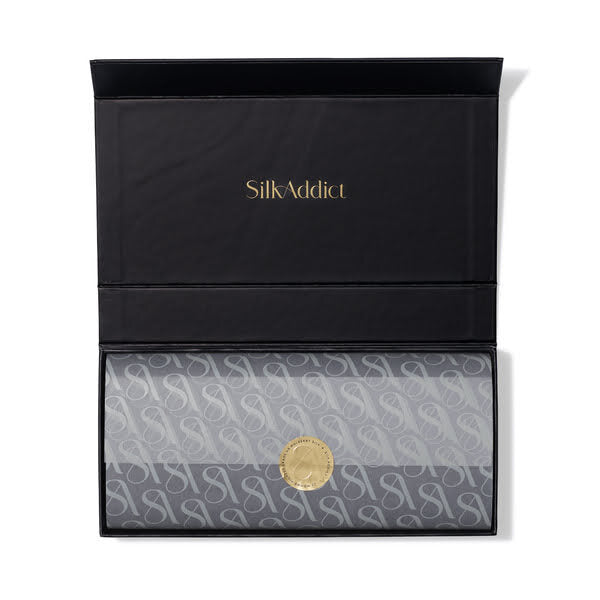 Silk Addict weighted sleep mask black, UK version