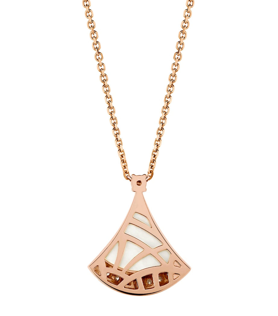 Bvlgari Divas' Dream rose gold diamond mother-of-pearl necklace, UK version