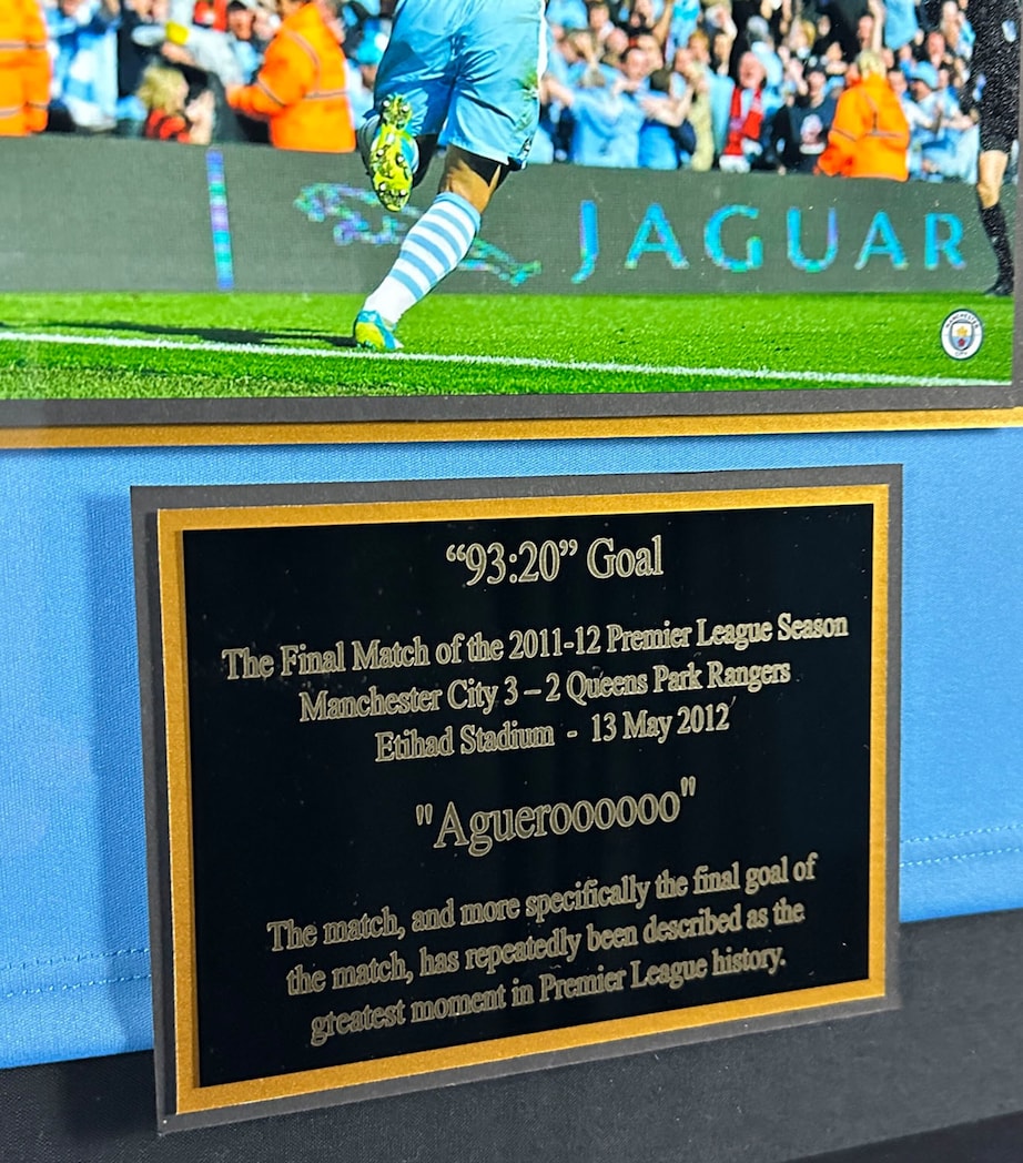 Leipzig Galleries Agüero signed jersey display - British product