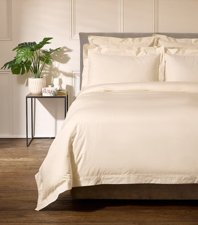 Harrods Harrods of London Cadogan Super King Flat Sheet 270cm x 300cm- Buy online at McGrocer