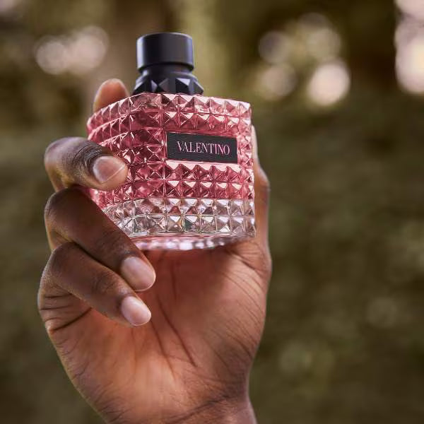 Valentino Born In Roma Donna Eau De Parfum 50ml (British brand)