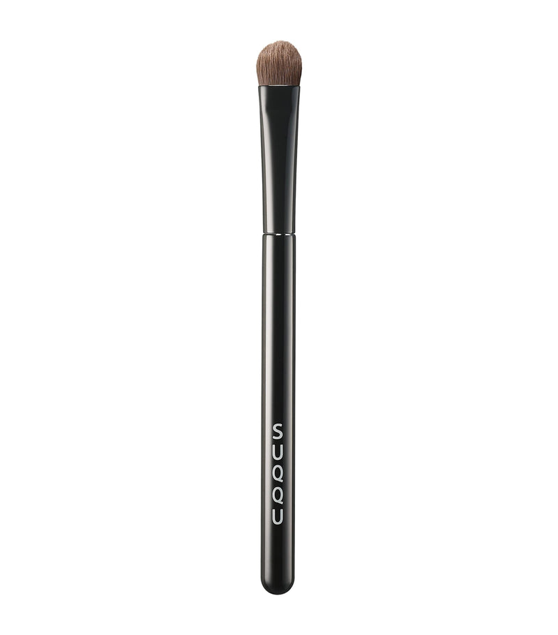 Suqqu eyeshadow brush (British brand)
