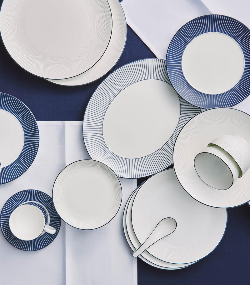 Wedgwood Gio bone china plate 17cm (British brand)