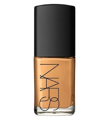 NARS Sheer Glow Foundation GOODS Boots M6 Aruba  