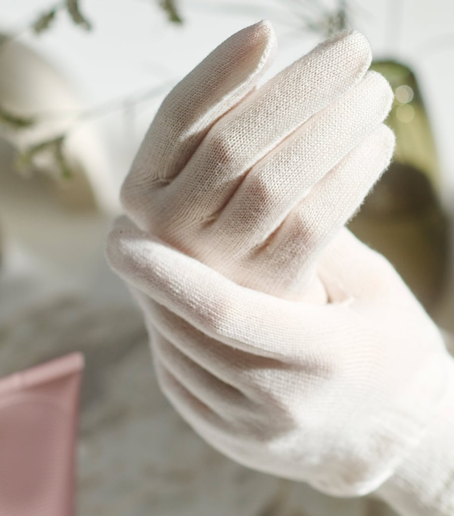 Sensai Cellular Performance Treatment Gloves (British brand)