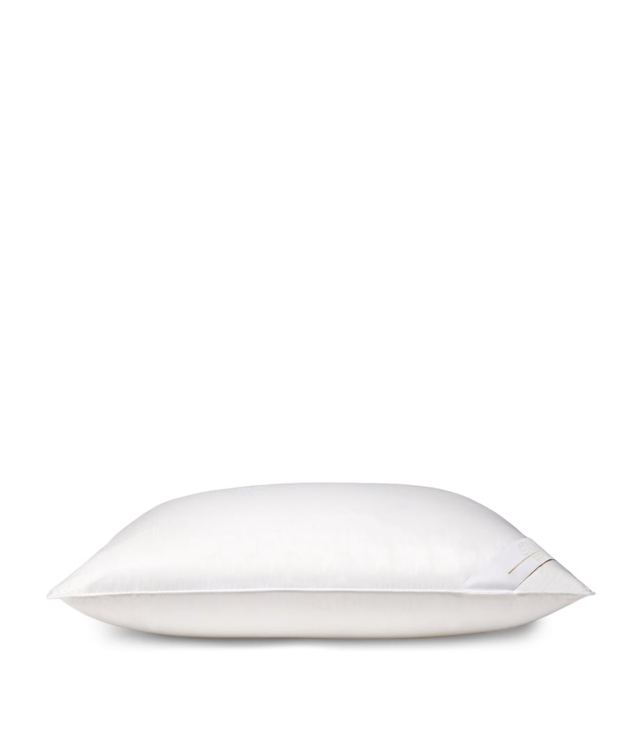 Pratesi Down Divino pillow 50cm x 75cm, imported from the UK