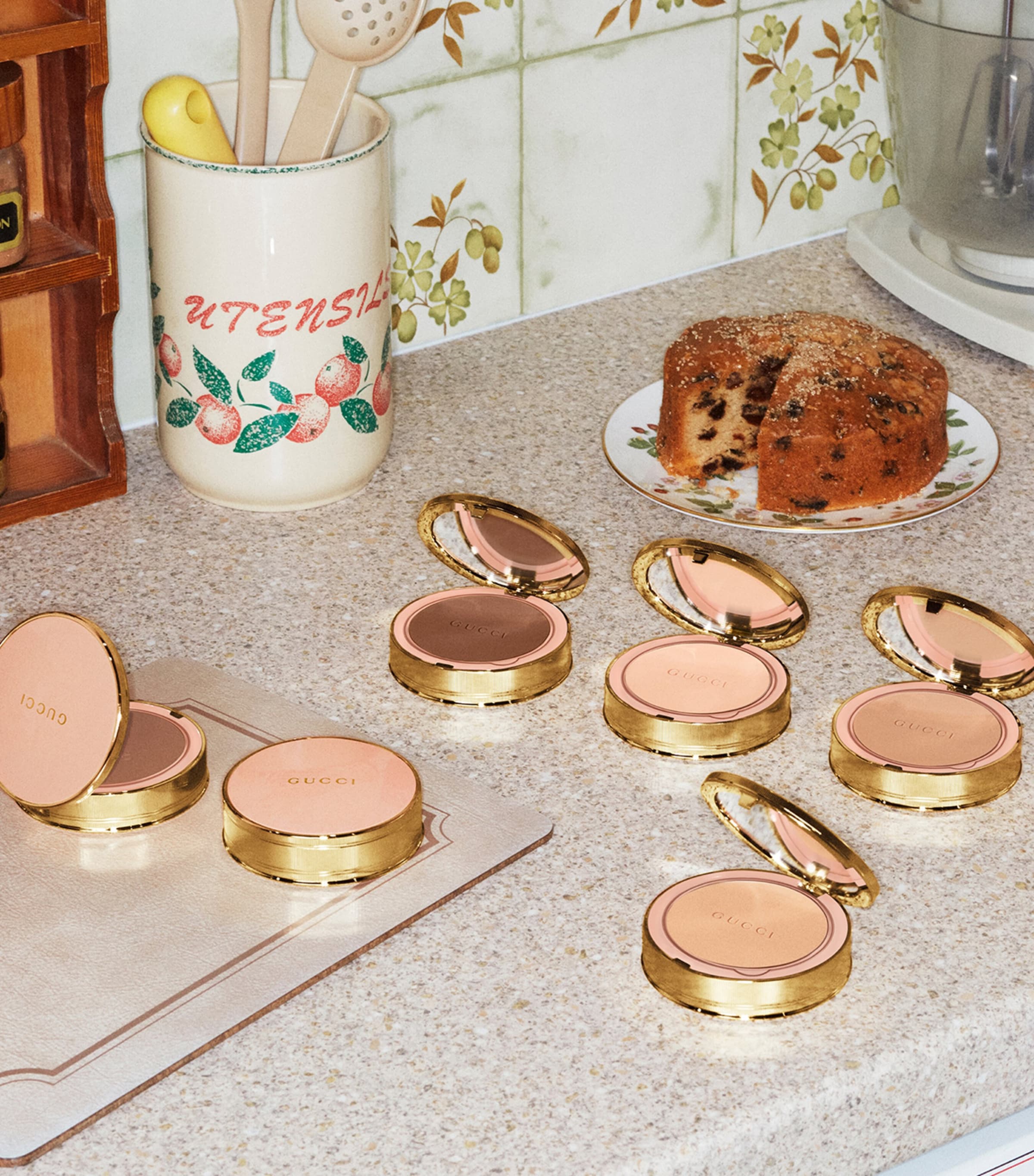 Gucci matte face powder refill for even skin tone 10g, imported from the UK