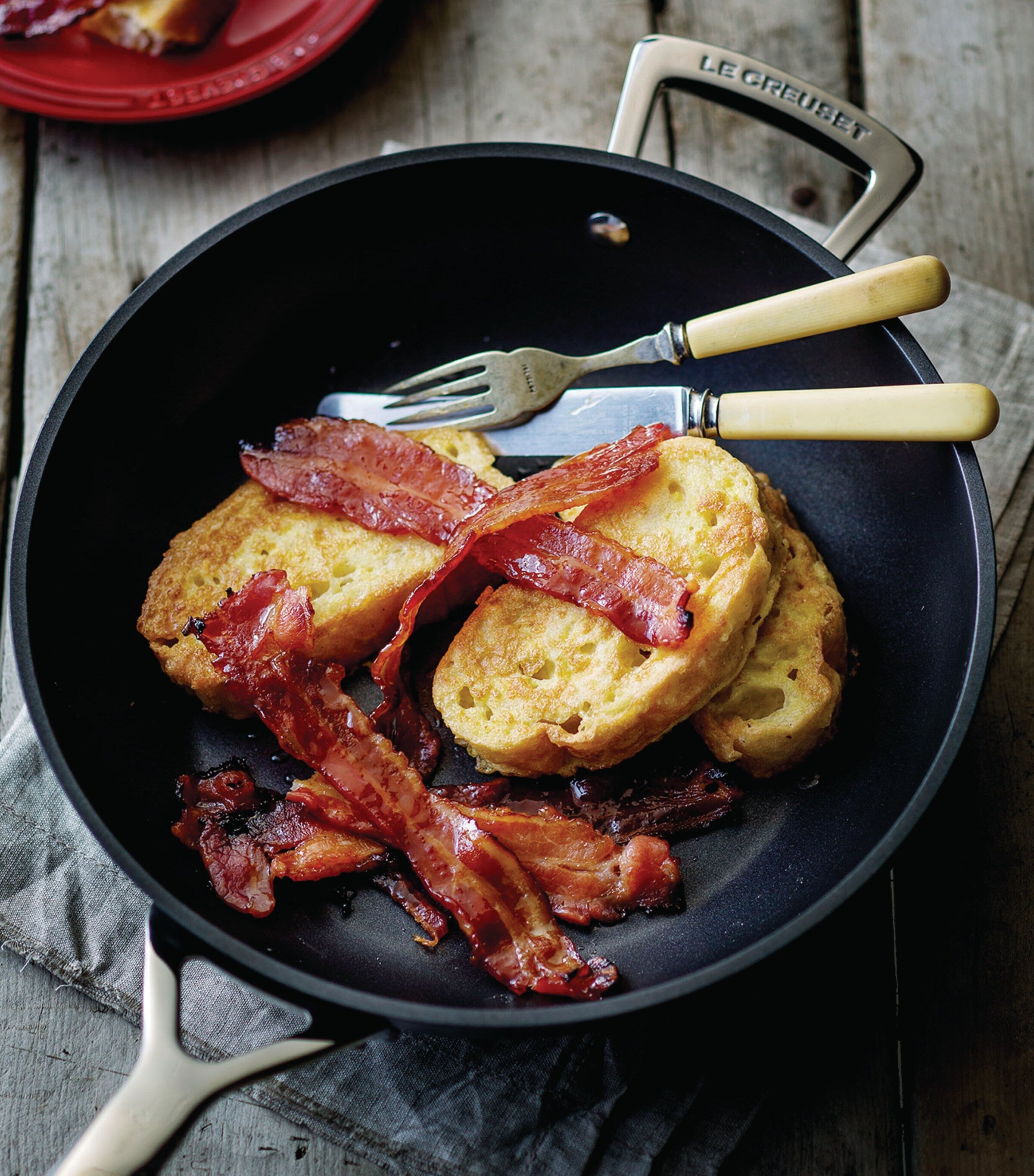 Le Creuset toughened non-stick deep frying pan 30cm, UK version