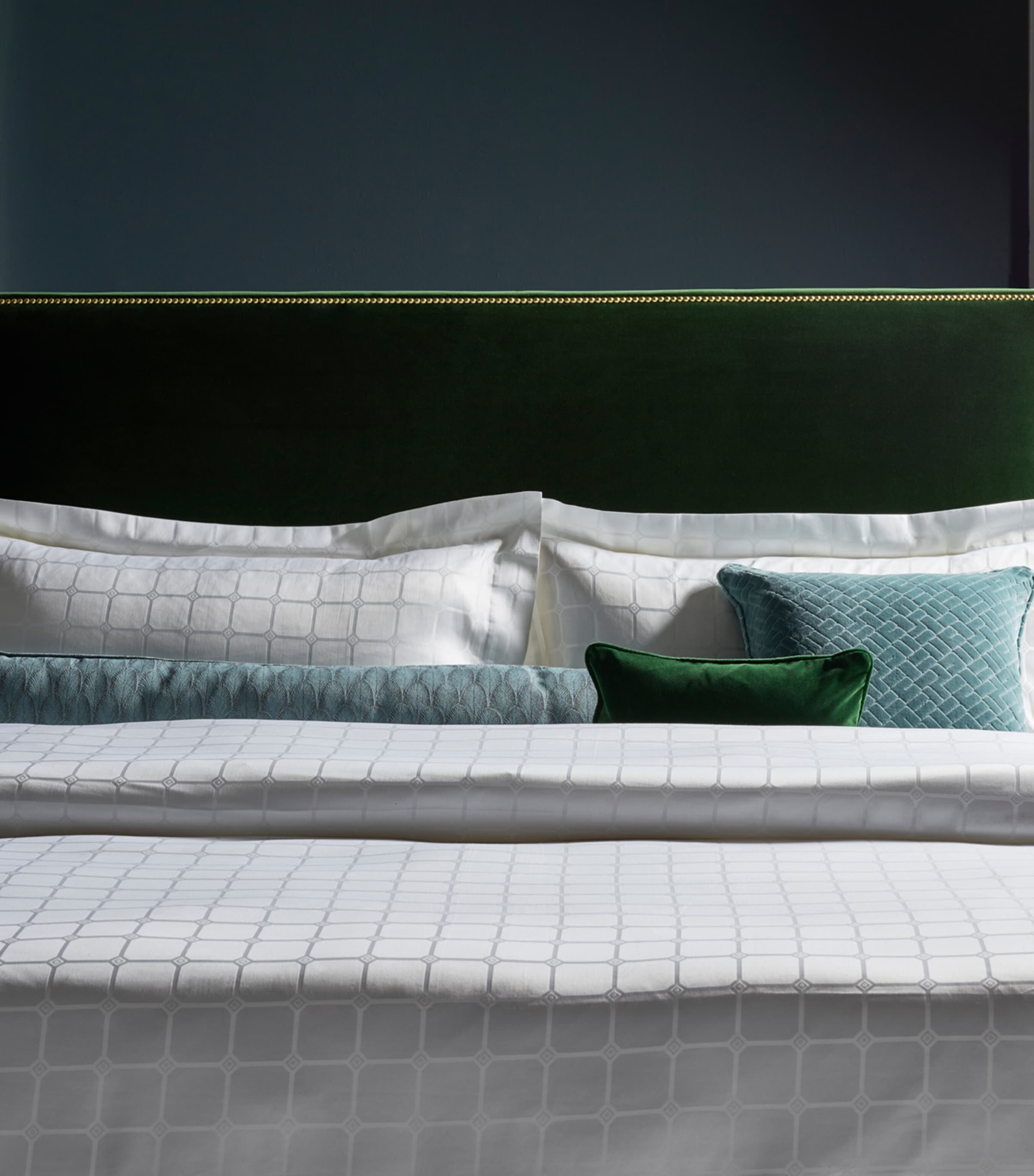 SAVOIR Trellis King Jacquard duvet cover set 230cm x 220cm (British brand)