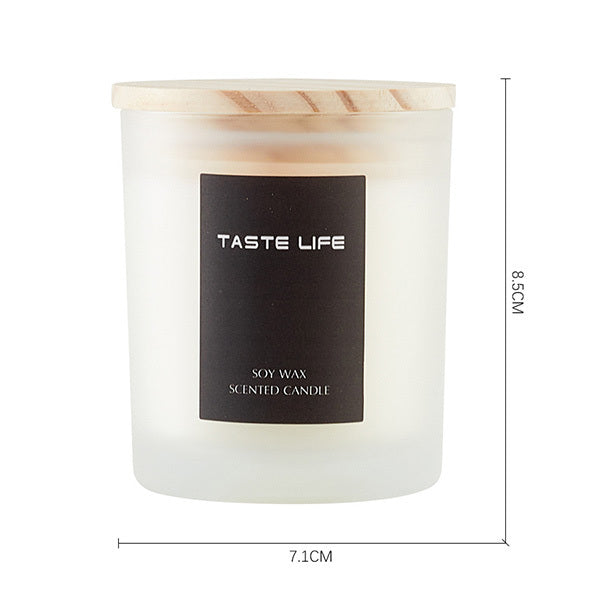 Livingandhome soy wax scented candle Sweet Mountain Spring - British product