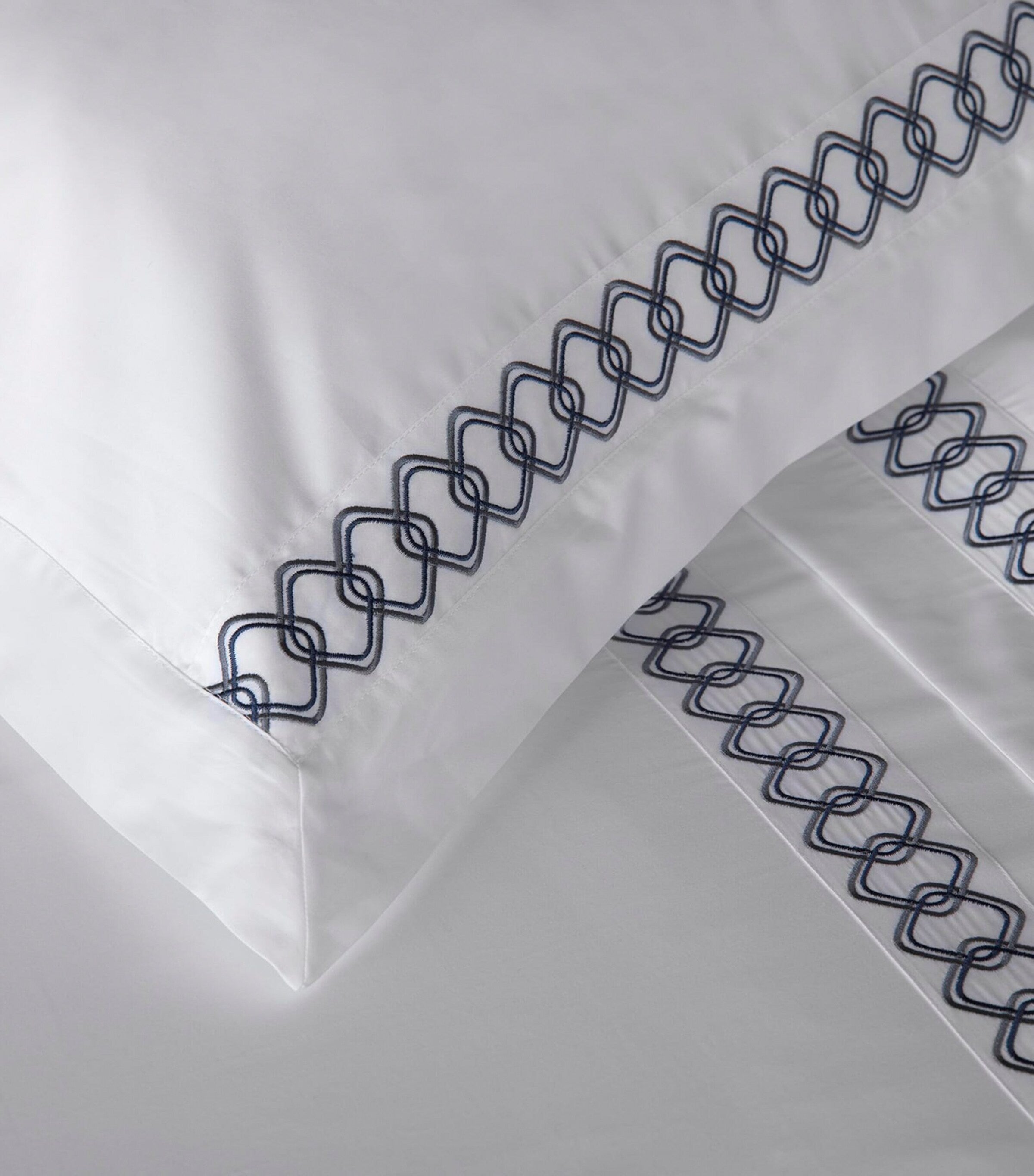 Amalia Ornato Super King Duvet Cover Set - British product