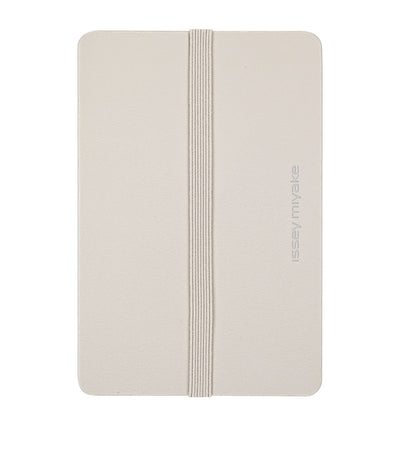 Harrods Moleskine x Miyake Design Studio Business Card Holder and Notebook - Kjøp online hos McGrocer