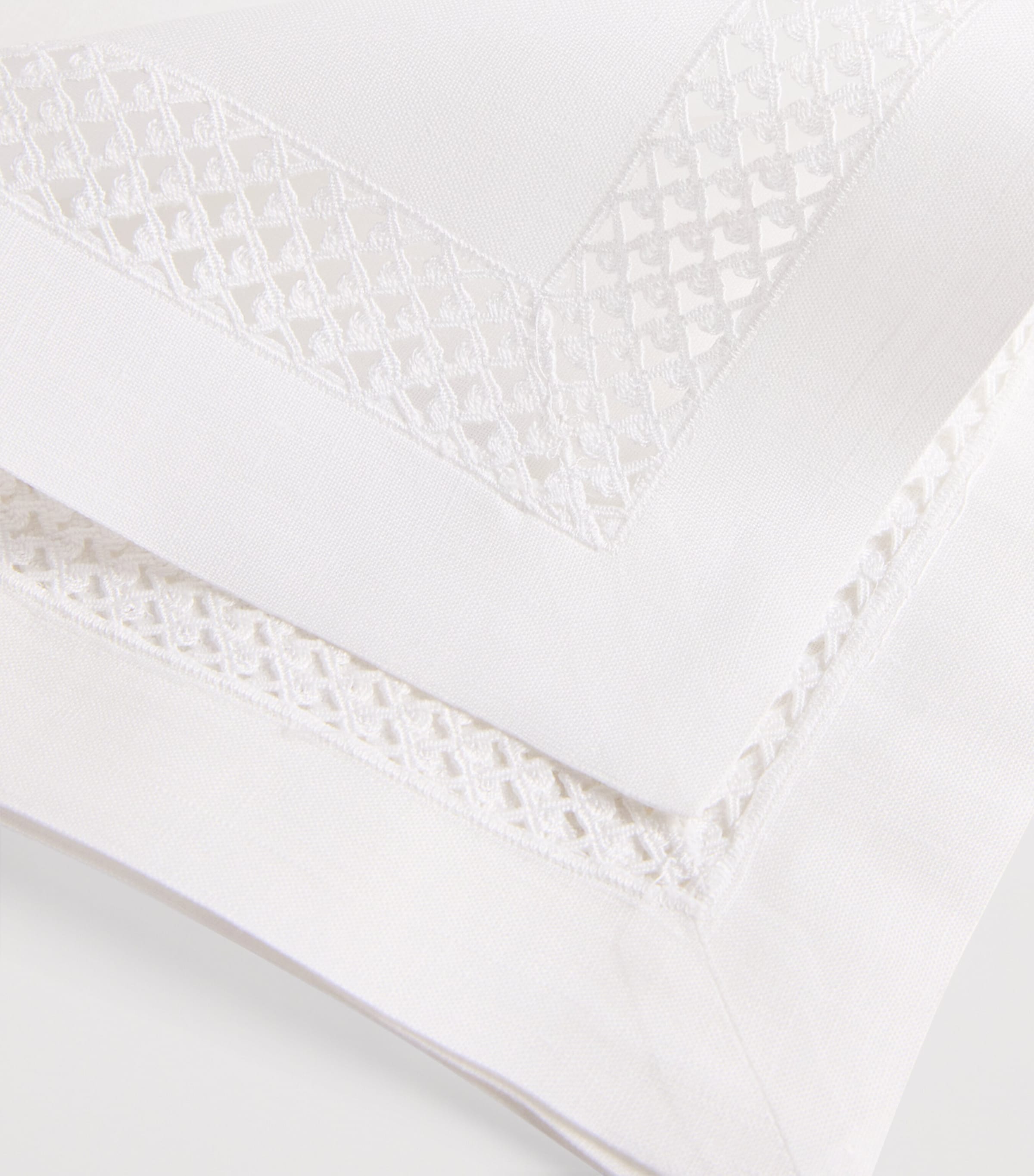 Dea linen embroidered Liri table runner 50cm x 210cm - British product