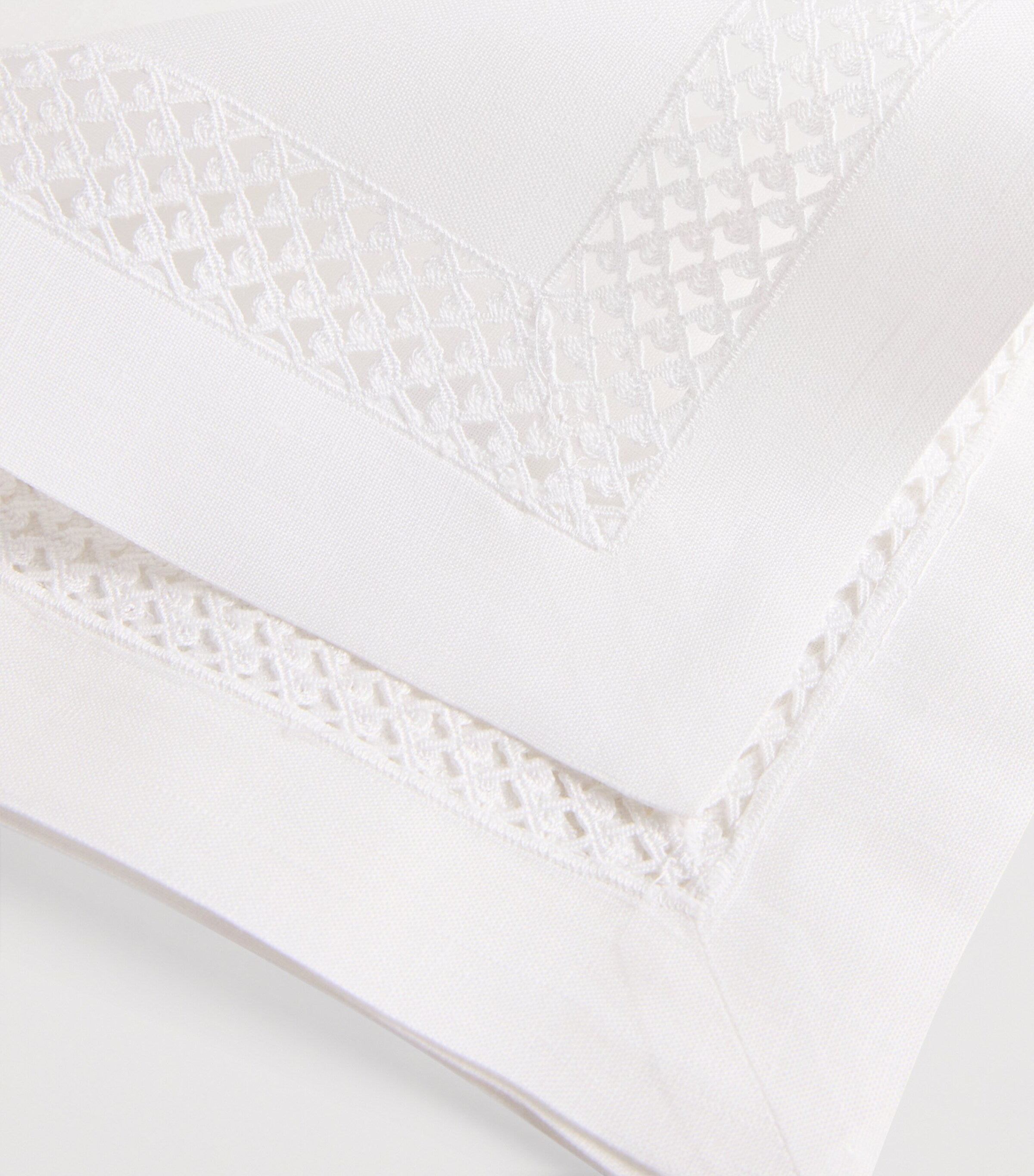 Dea linen embroidered Liri table runner 50cm x 210cm - British product