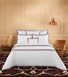Yves Delorme Linea Platine duvet cover 200cm x 200cm (British brand)