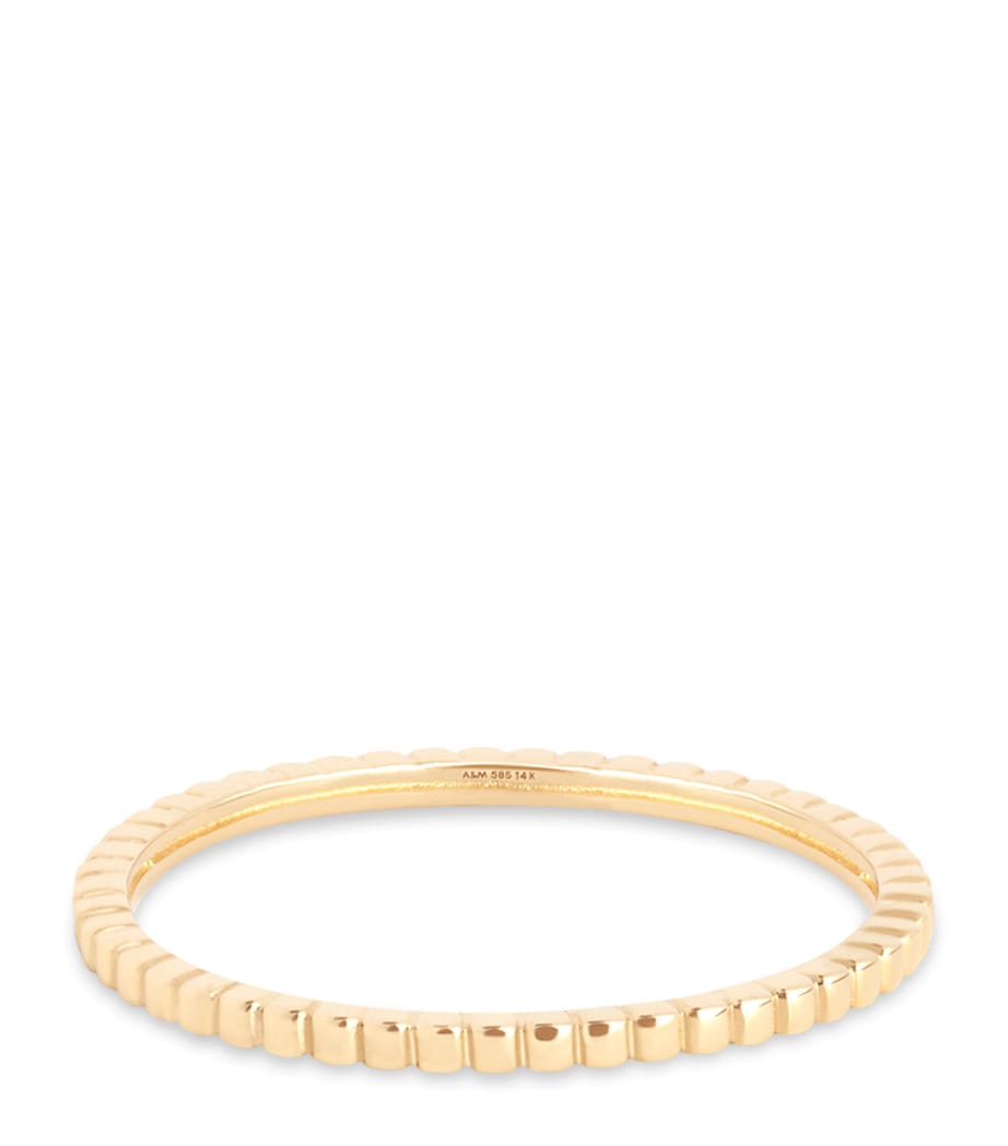 Astrid & Miyu ridged band ring yellow gold 1.5mm, imported from the UK