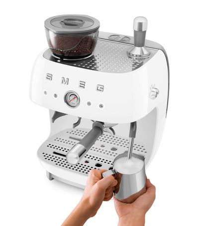 Harrods Smeg EGF03WHUK Espressomaskin med kvern - Kjøp online hos McGrocer