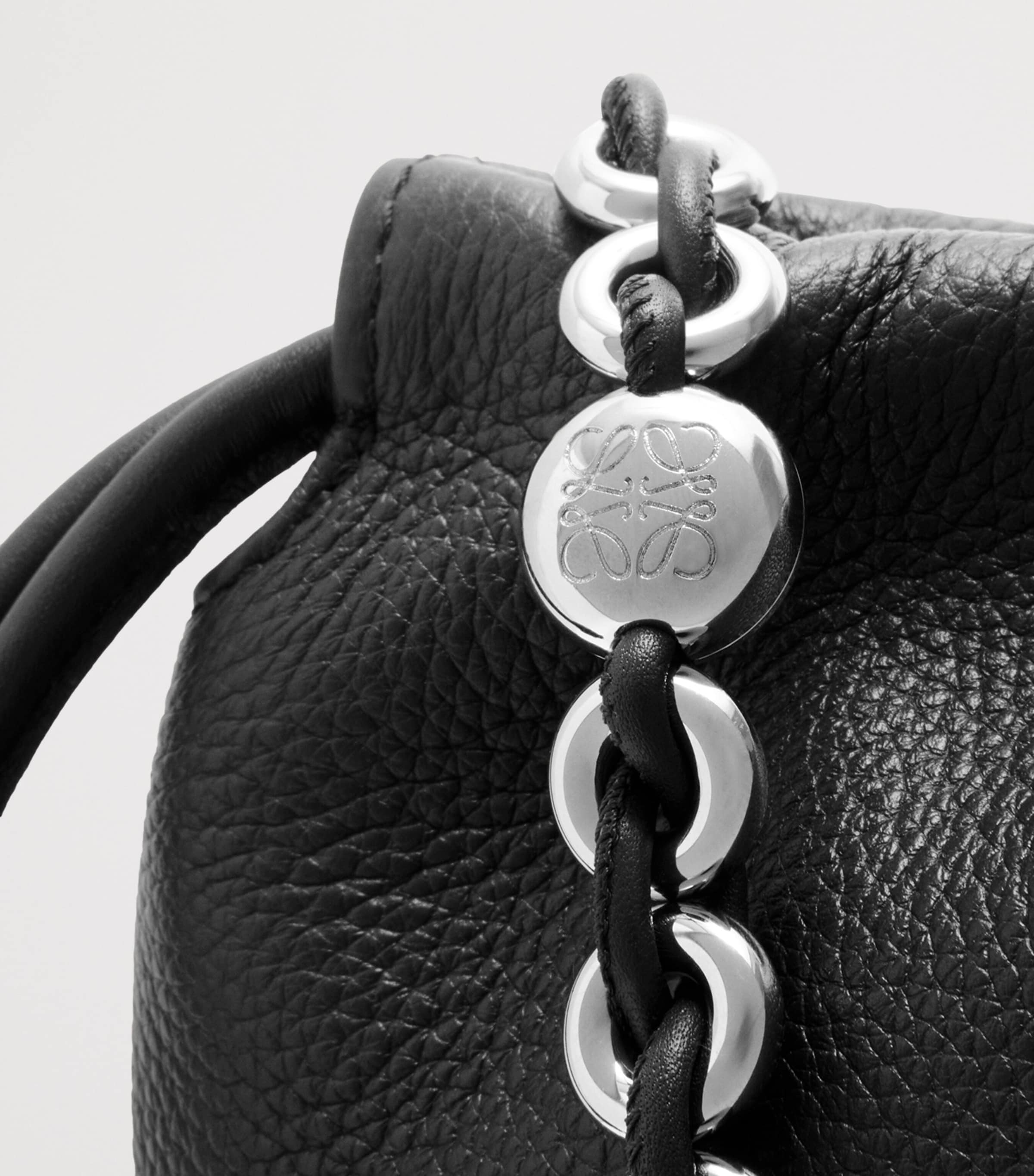 LOEWE Flamenco shoulder bag in leather with knotted drawstrings - British product