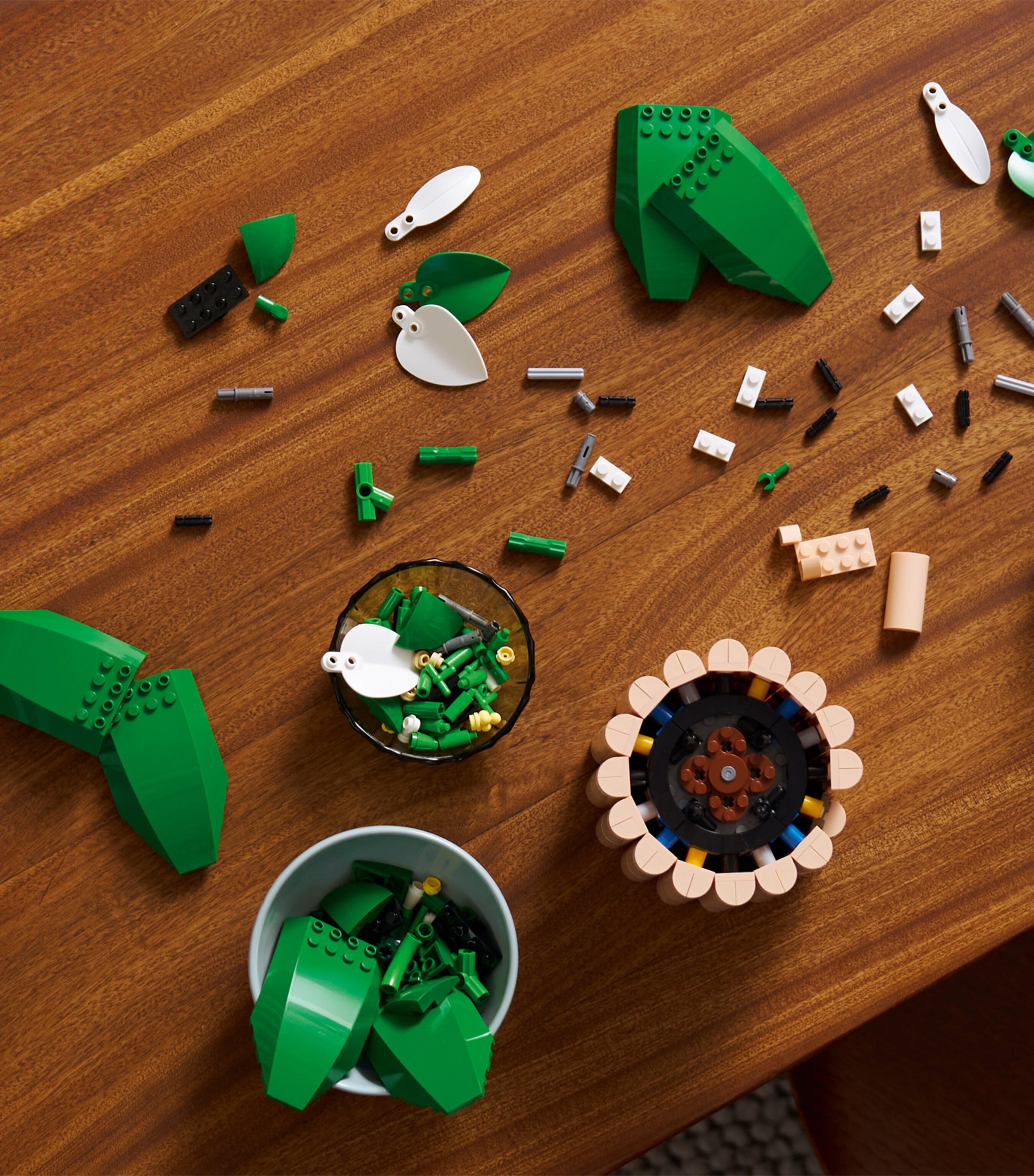 Lego Botanical Peace Lily building set, UK version