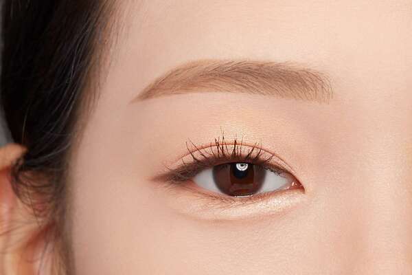 I'M MEME eyeshadow stick Peach Coronet (British brand)