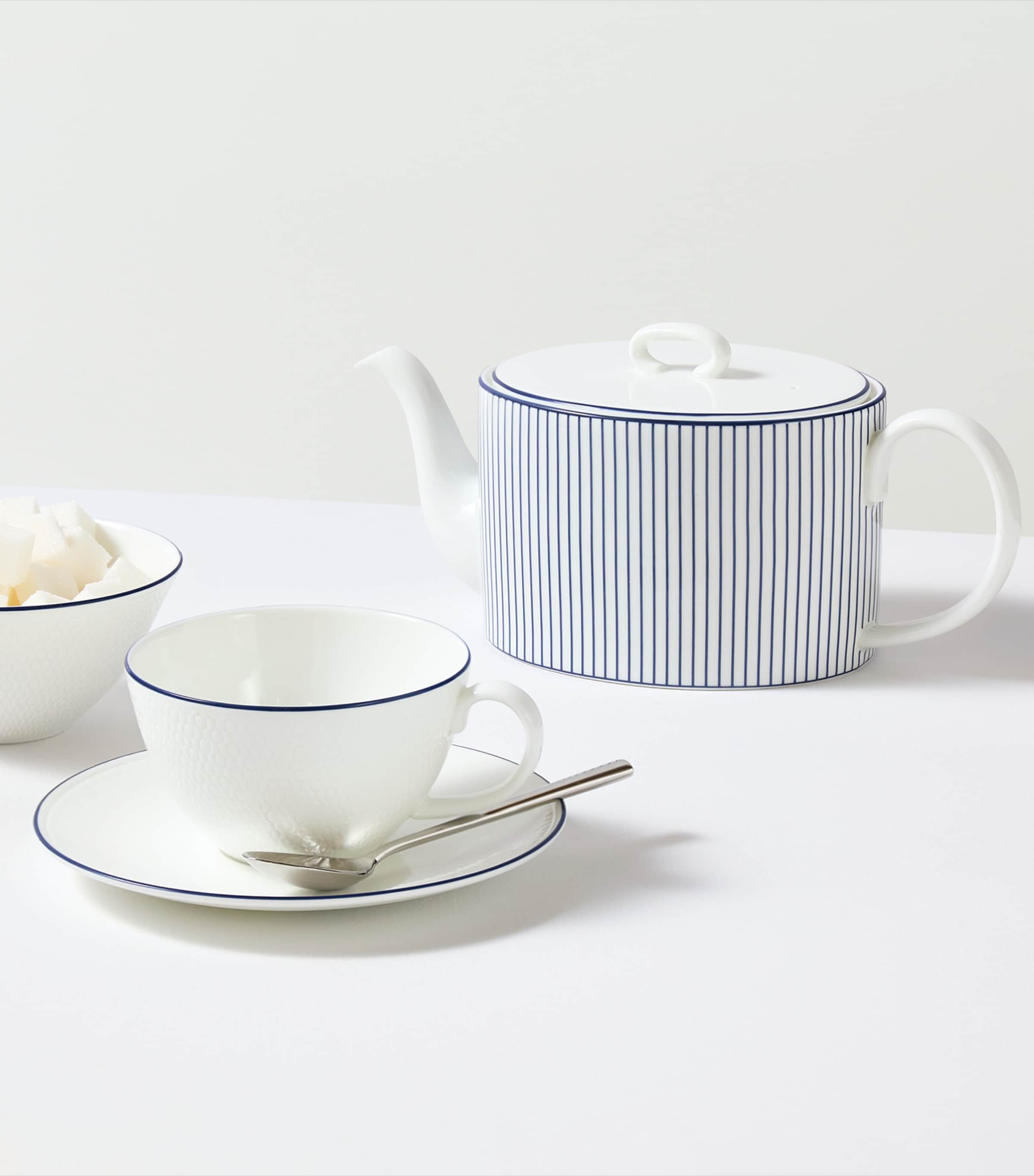 Wedgwood Gio teacup and saucer set (British brand)