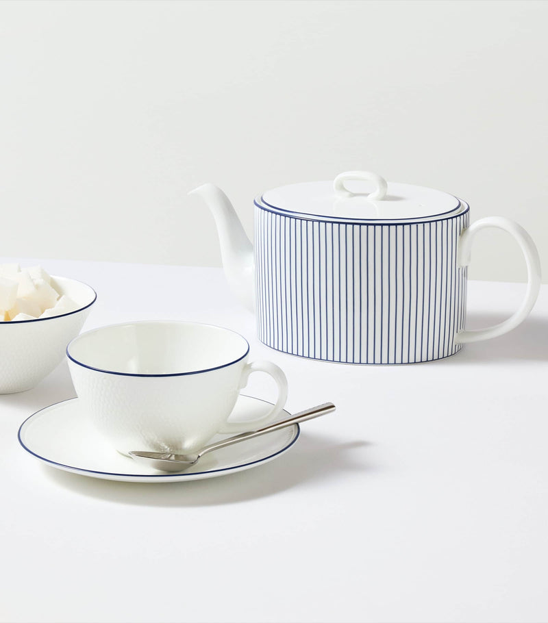 Wedgwood Gio teacup and saucer set (British brand)