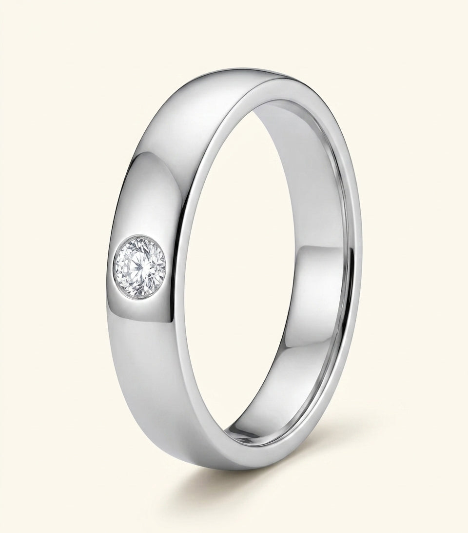 Cartier 1895 wedding ring in platinum and diamond - British product