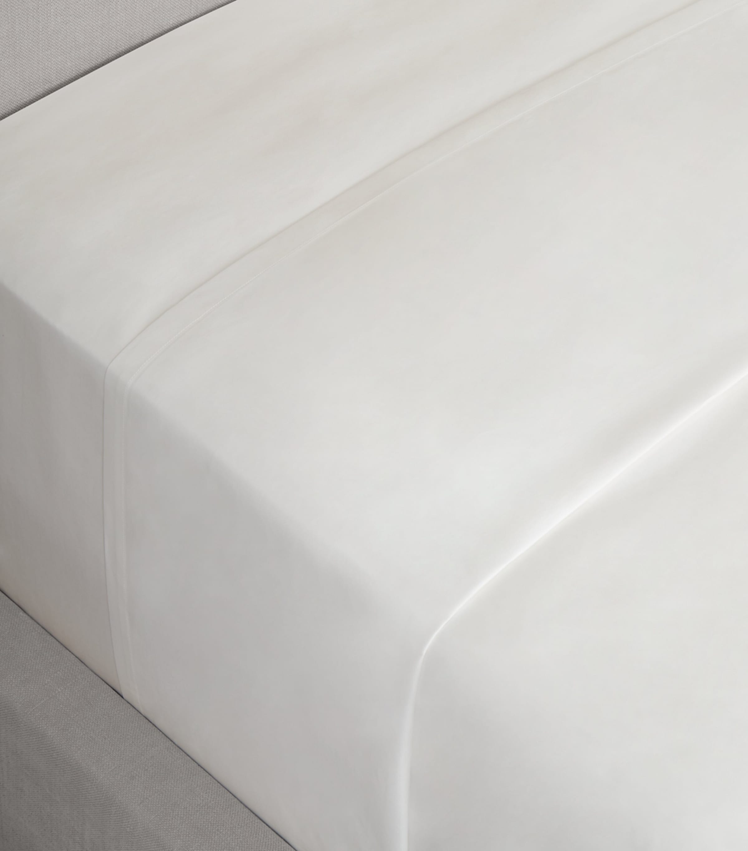 Frette bold square pillowcase 65cm x 65cm - British product