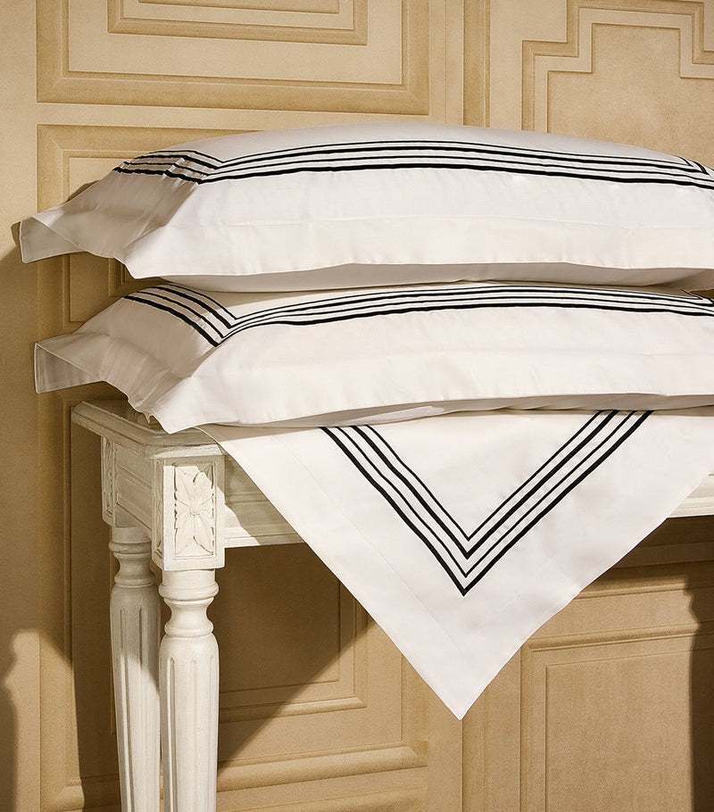 Harrods Mayfair King duvet cover and pillowcase set, UK version