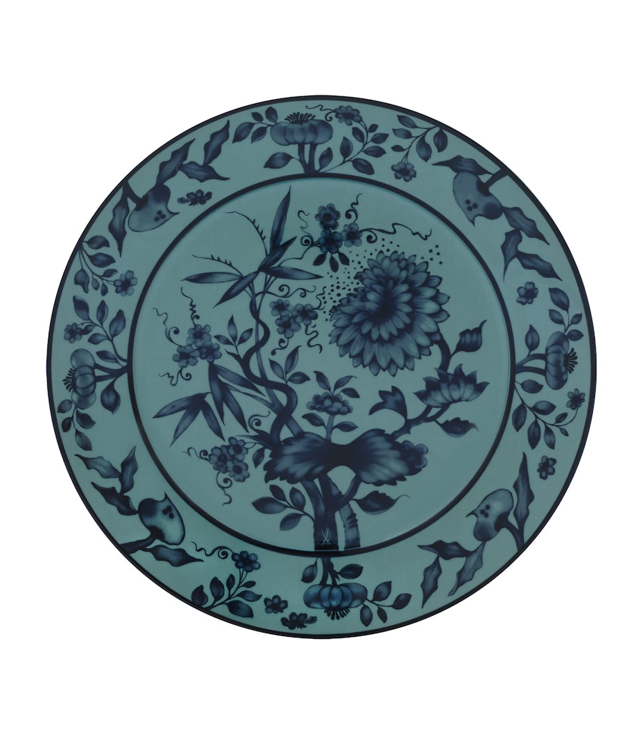 Meissen porcelain dinner plate 29cm onion pattern, imported from the UK
