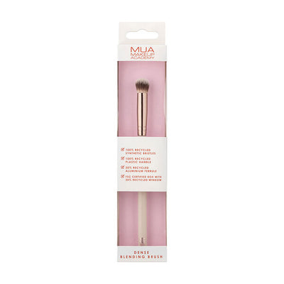 Superdrug MUA Tett Fluffy Blending Brush Sminkeverktøy - Kjøp online på McGrocer