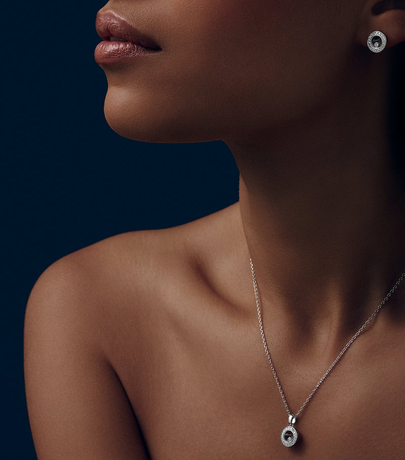 Chopard Happy Diamonds white gold diamond pendant necklace (British brand)