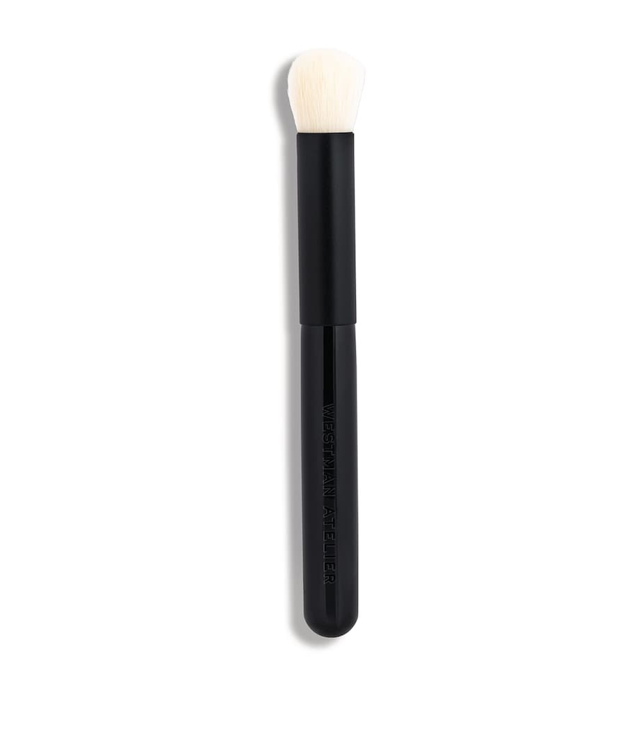 Westman Atelier compact blender brush with synthetic bristles (British brand)