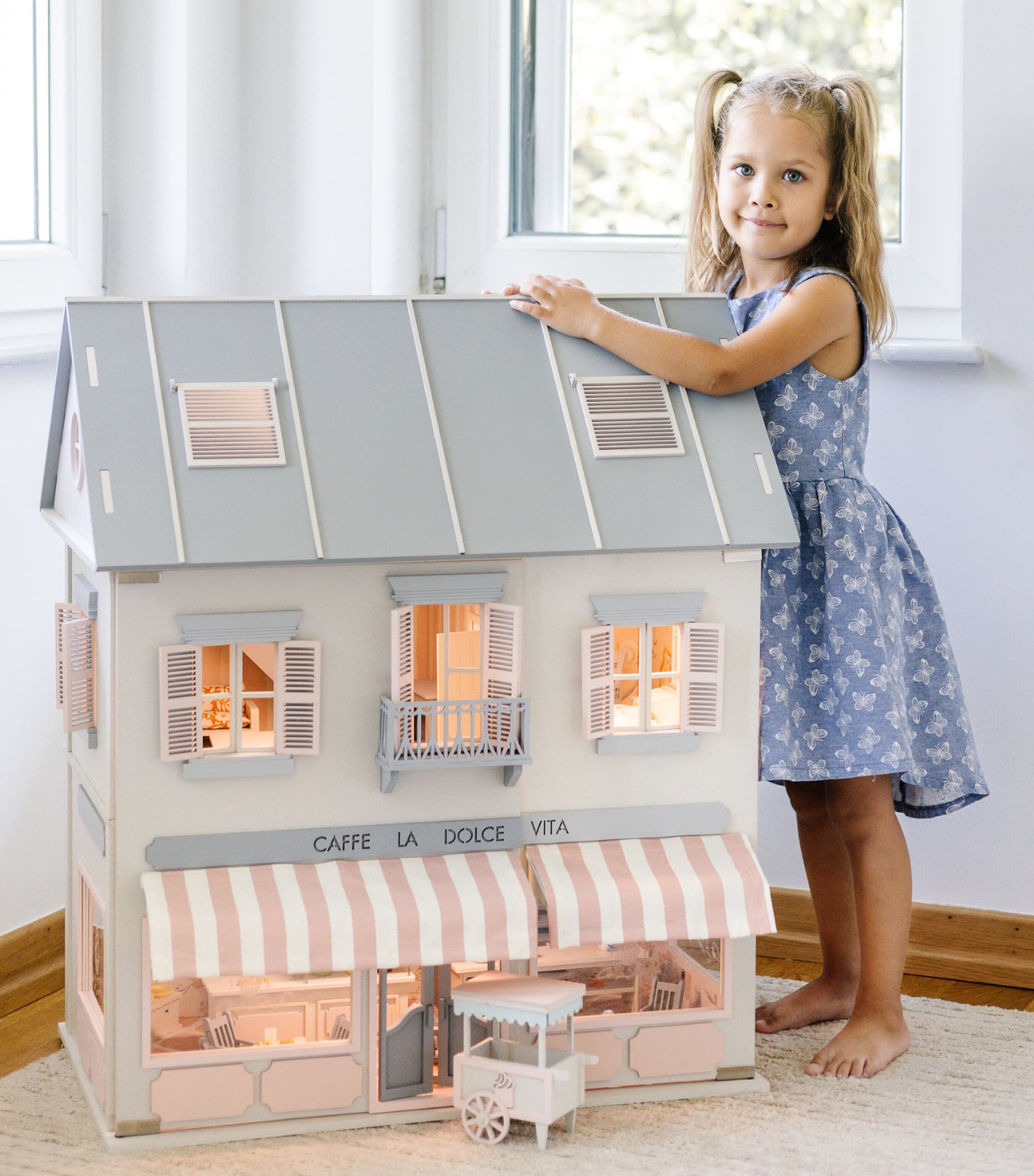 Little Forest Animals House of Rome dollhouse 82cm, UK version