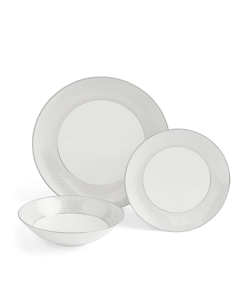 Wedgwood Gio Platinum dinnerware set of 12 pieces (British brand)