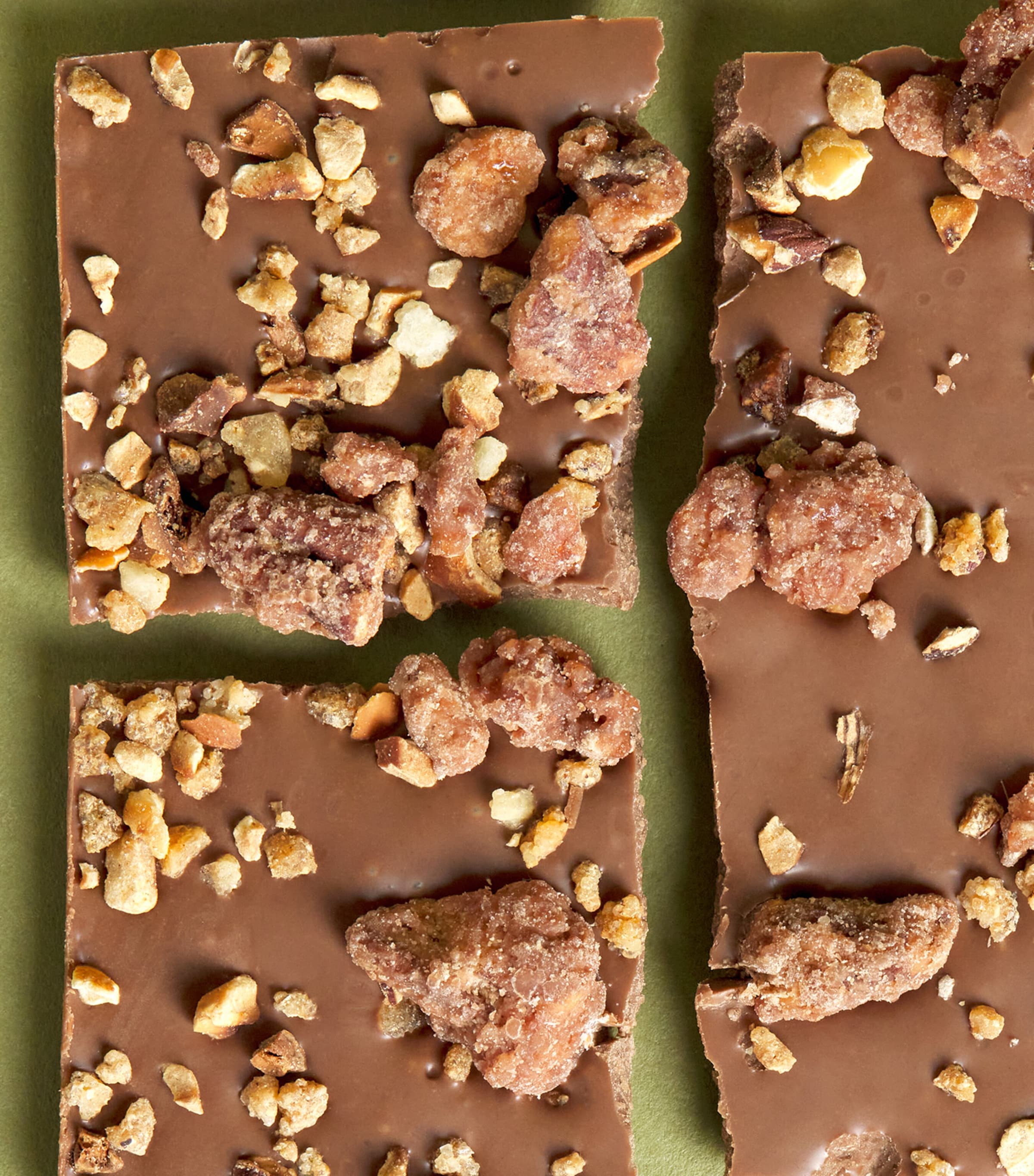 Harrods Triple Nut Topped Bar 90g, UK version