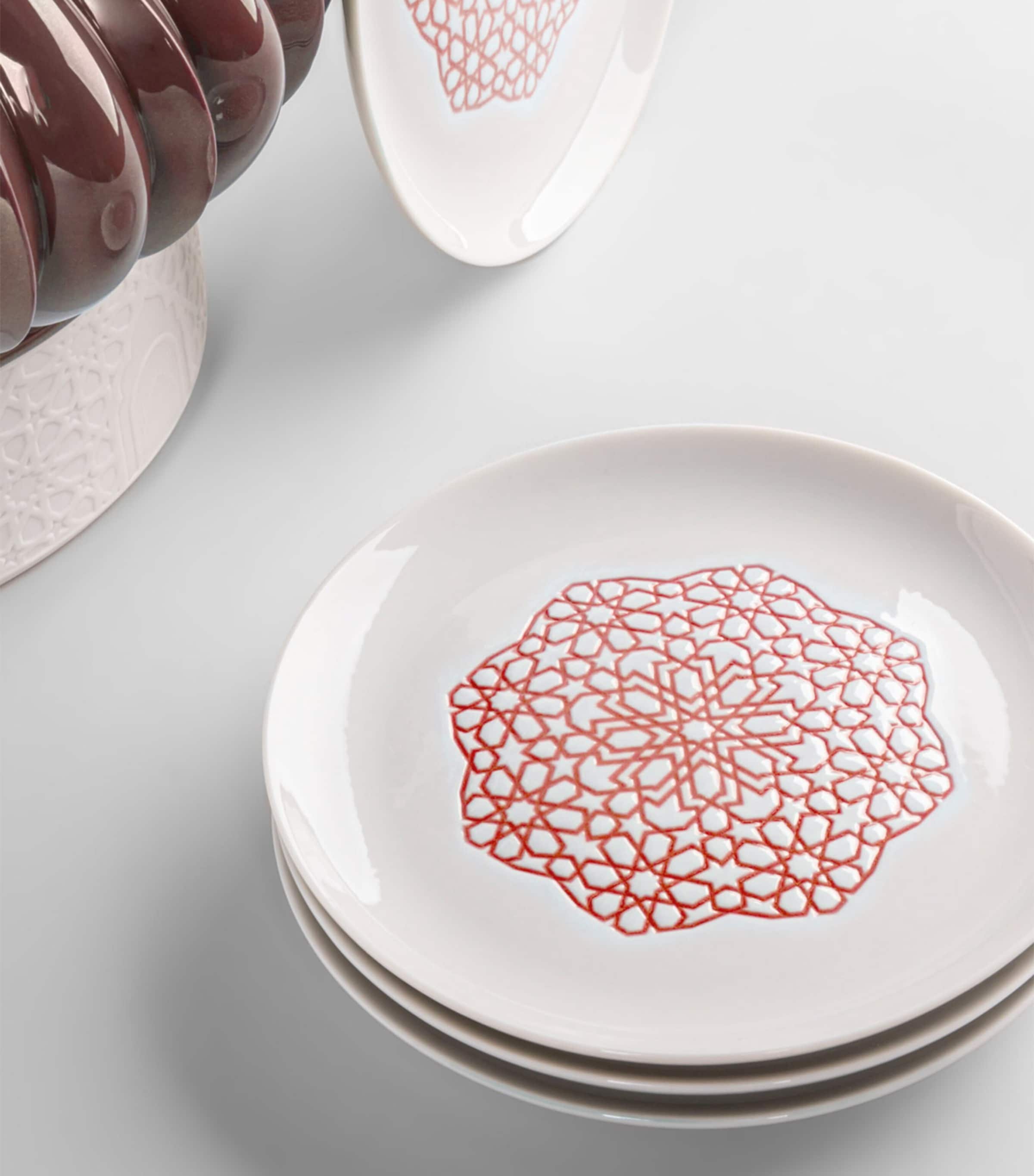 Lladró porcelain Majestic Nights box with plates (British brand)