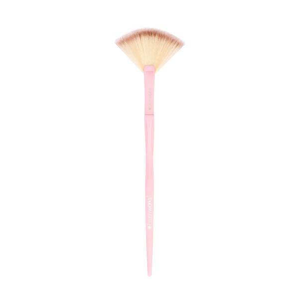 Brushworks HD Fan Brush GOODS Superdrug   